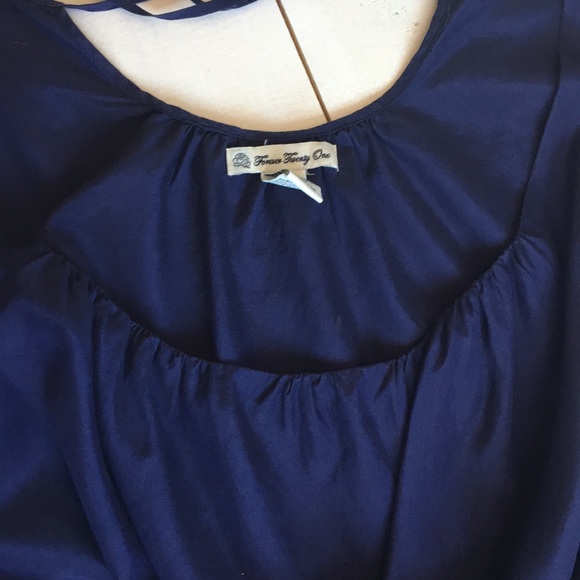 Top - Picture 4 of 8